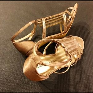 Adrianna Papell heels